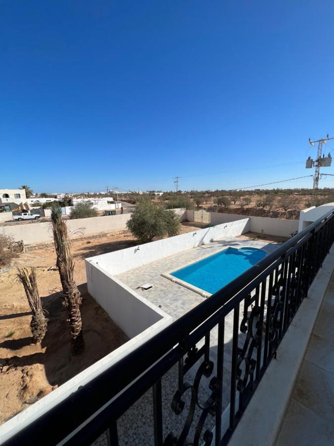 Magnifique Villa Avec Piscine Sur L'Ile De Djerba Хумт Сук Екстериор снимка